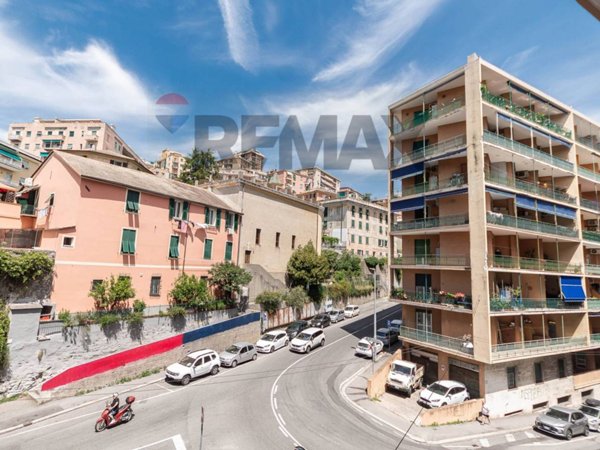 appartamento in vendita a Genova in zona Marassi