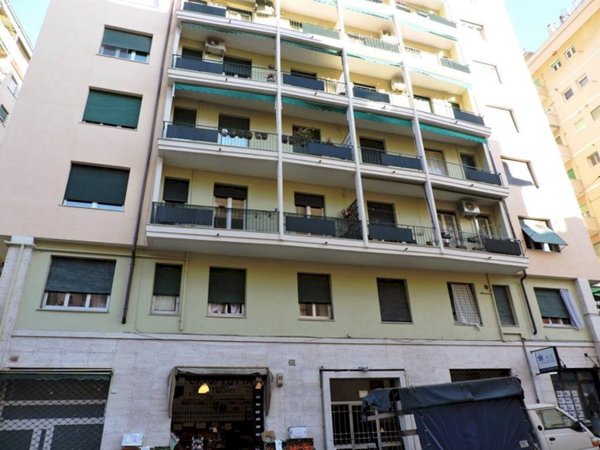 appartamento in vendita a Genova in zona Sampierdarena