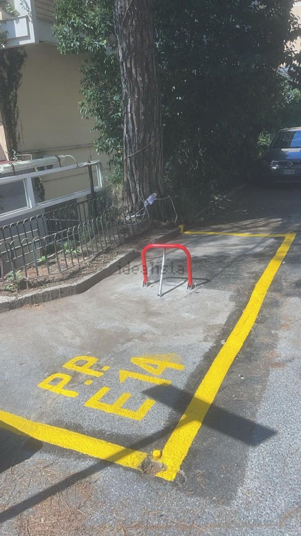 casa indipendente in vendita a Genova in zona Molassana