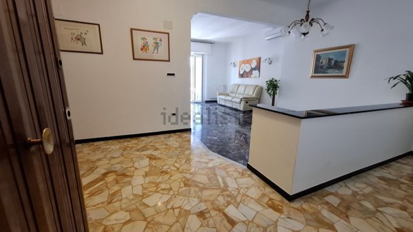 appartamento in vendita a Genova in zona Sestri Ponente