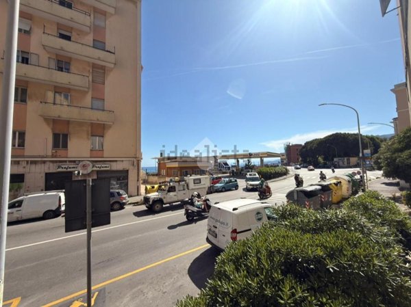 appartamento in vendita a Genova in zona Voltri