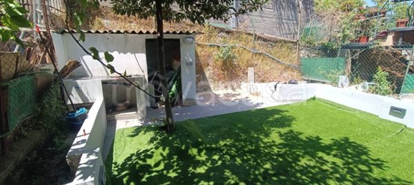 appartamento in vendita a Genova in zona Molassana
