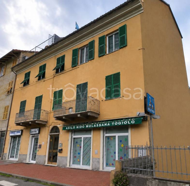 appartamento in vendita a Genova in zona Struppa