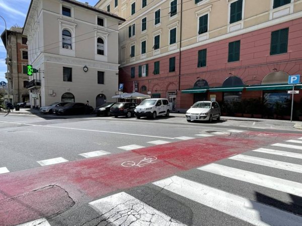 negozio in vendita a Genova in zona DiNegro