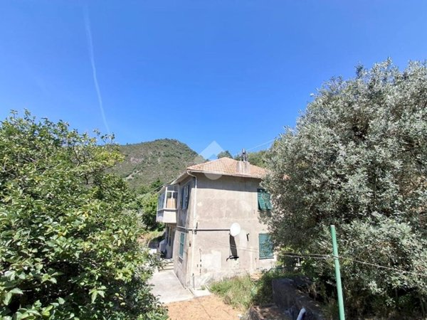 appartamento in vendita a Genova in zona Voltri