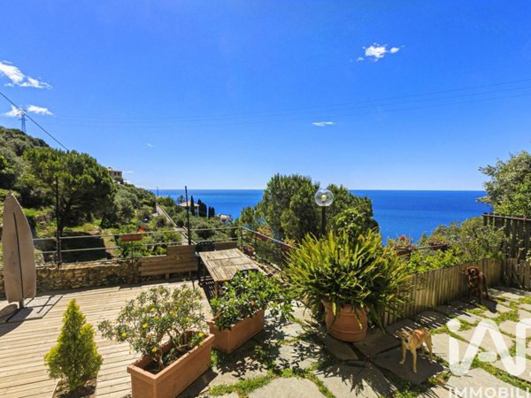 casa indipendente in vendita a Genova in zona Nervi