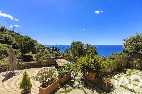 casa indipendente in vendita a Genova in zona Nervi