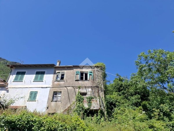 casale in vendita a Genova in zona Crevari