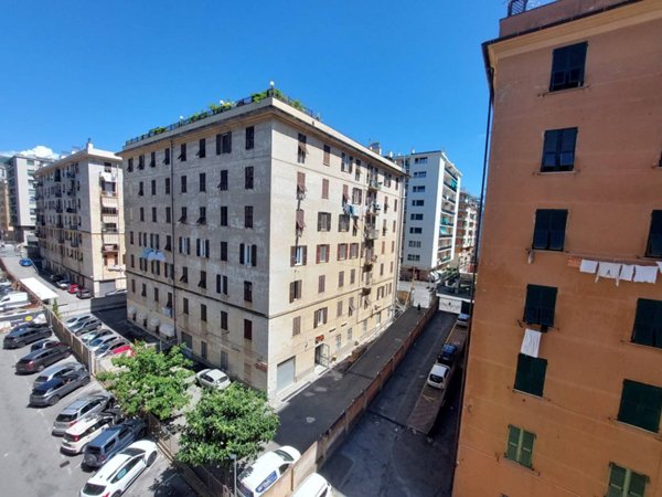 appartamento in vendita a Genova in zona Marassi