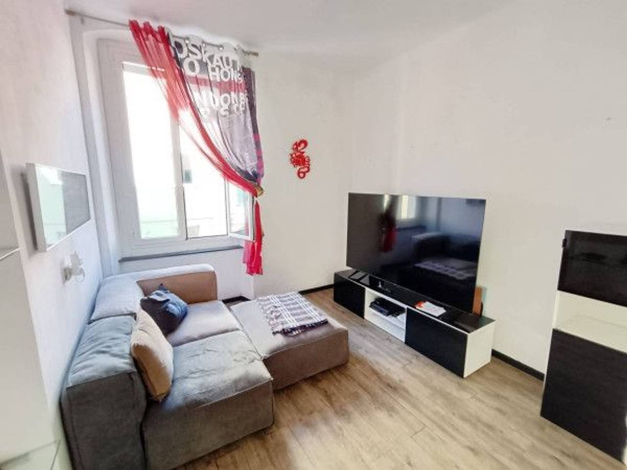 appartamento in vendita a Genova in zona Rivarolo