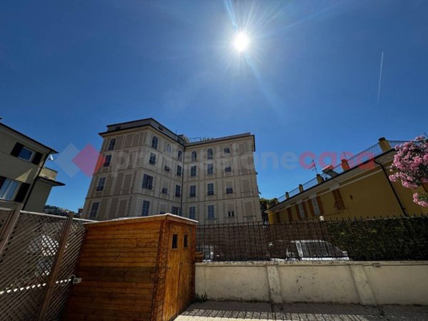 appartamento in vendita a Genova in zona Lagaccio / Granarolo