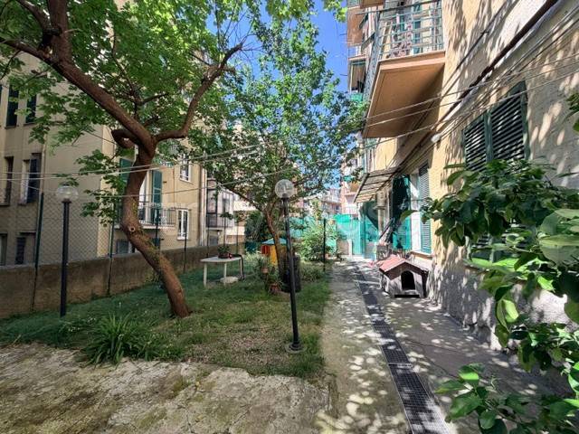 appartamento in vendita a Genova in zona Marassi