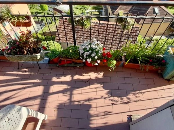 appartamento in vendita a Genova in zona Struppa