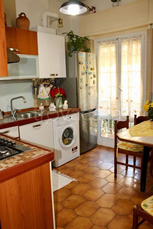 appartamento in vendita a Genova in zona Struppa