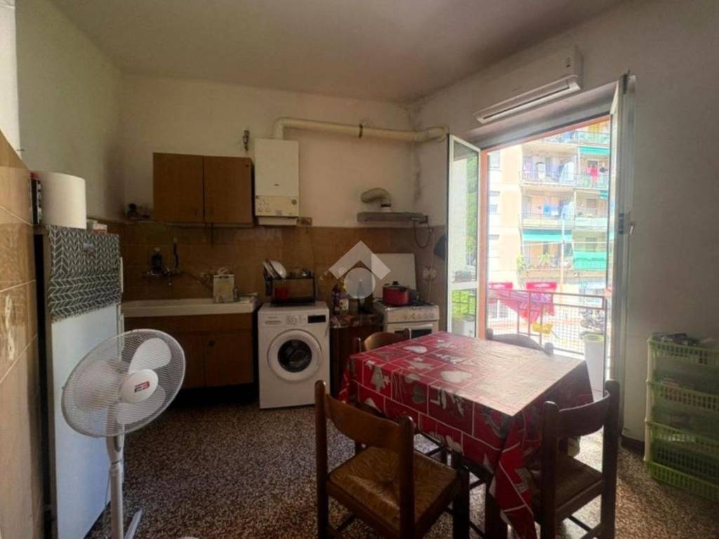 appartamento in vendita a Genova in zona Molassana