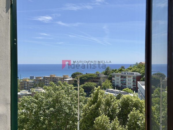 appartamento in vendita a Genova in zona Lagaccio / Granarolo