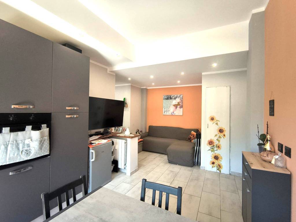 appartamento in vendita a Genova in zona Quezzi