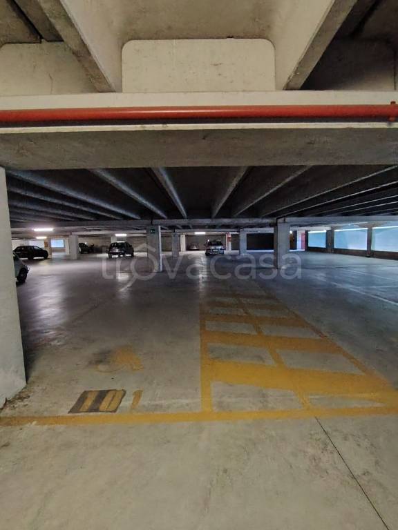 ufficio in vendita a Genova in zona Molassana