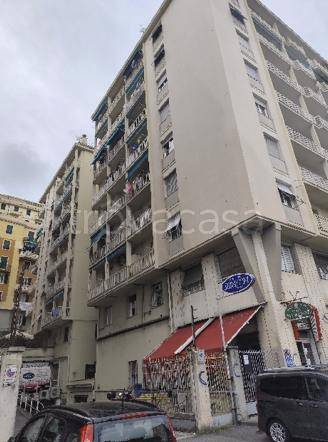 ufficio in vendita a Genova in zona Marassi