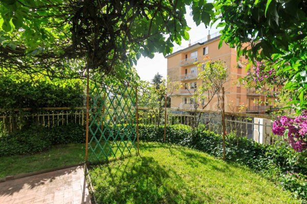 appartamento in vendita a Genova in zona Sestri Ponente