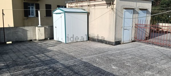 appartamento in vendita a Genova in zona Staglieno