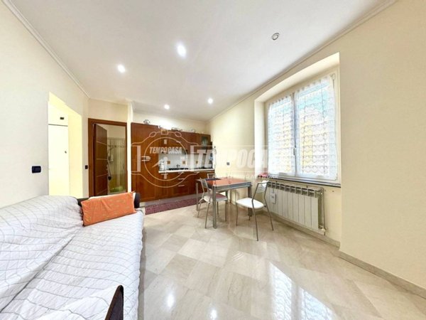 appartamento in vendita a Genova in zona Sestri Ponente