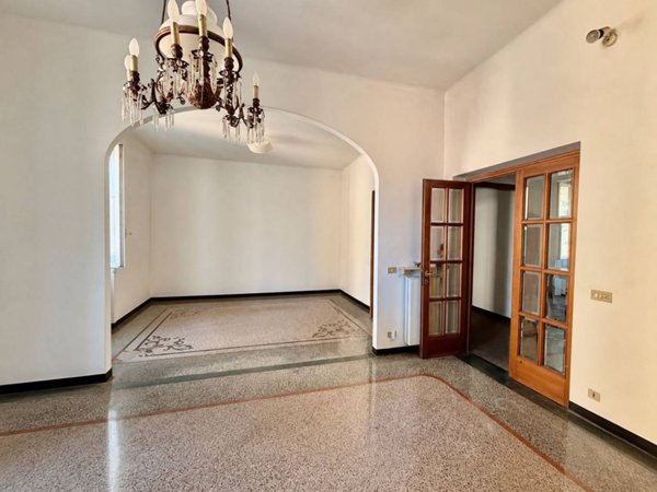 appartamento in vendita a Genova in zona Foce