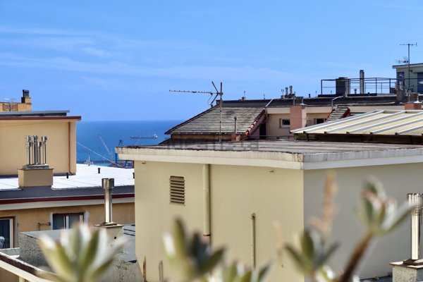 appartamento in vendita a Genova in zona Oregina