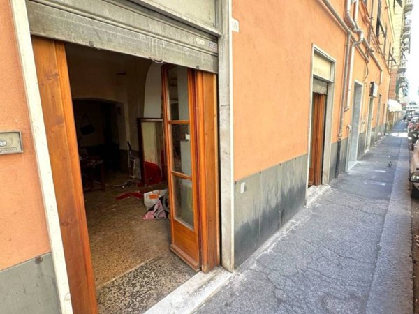 negozio in vendita a Genova