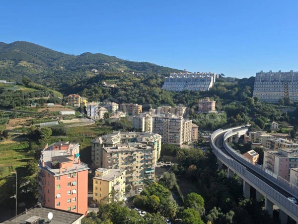 appartamento in vendita a Genova in zona Palmaro / Pra'