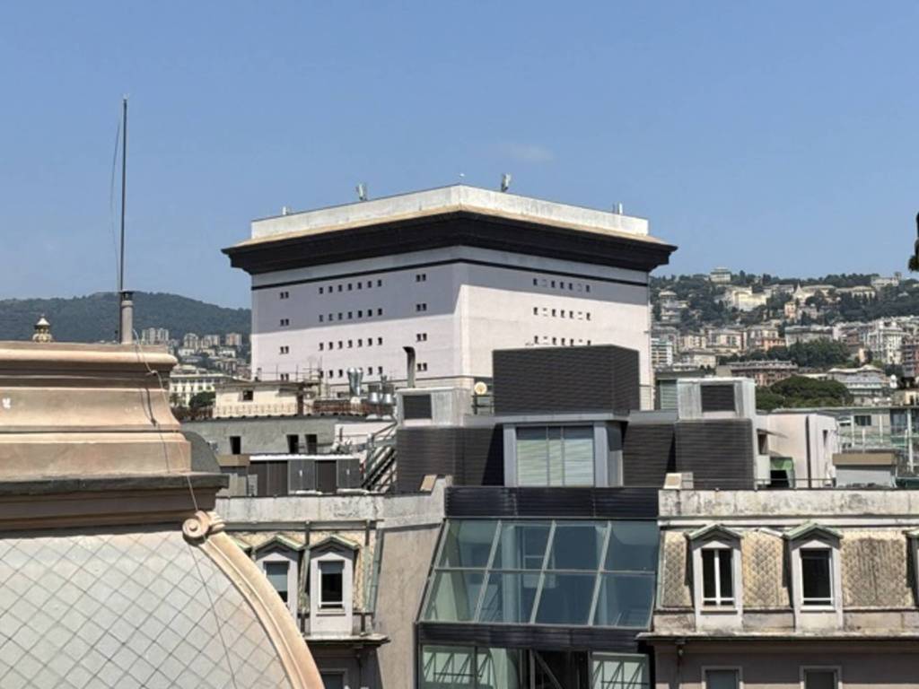 appartamento in vendita a Genova in zona Portoria / Piccapietra