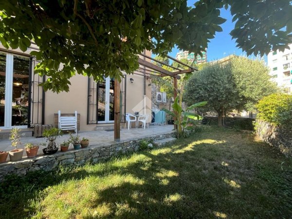 appartamento in vendita a Genova in zona Quezzi