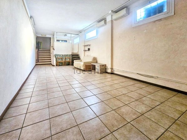 appartamento in vendita a Genova in zona Quarto dei Mille