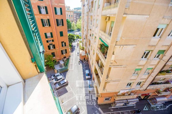 appartamento in vendita a Genova in zona Carignano