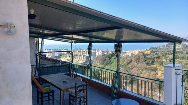 appartamento in vendita a Genova in zona Pegli