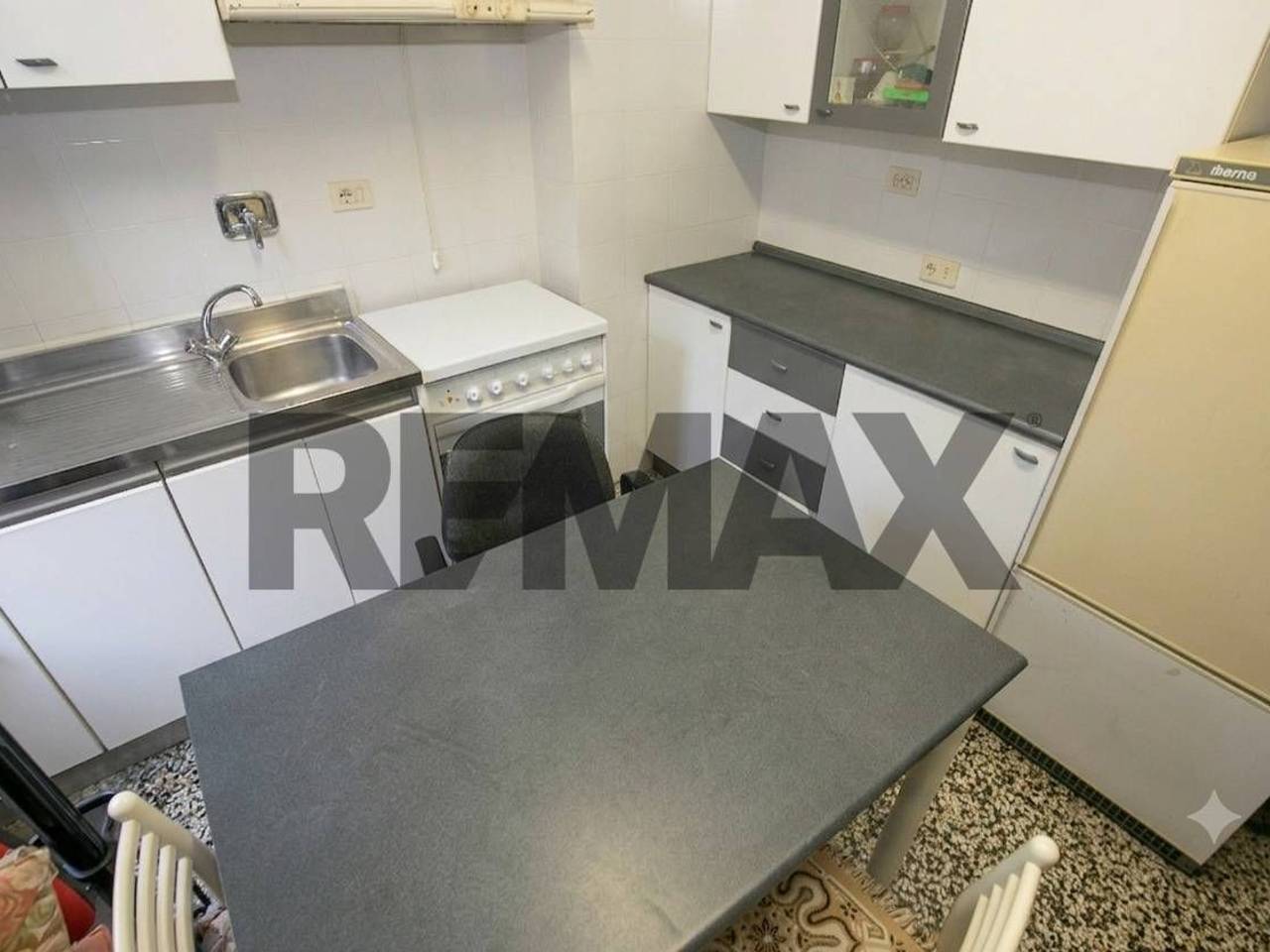 appartamento in vendita a Genova in zona Molassana