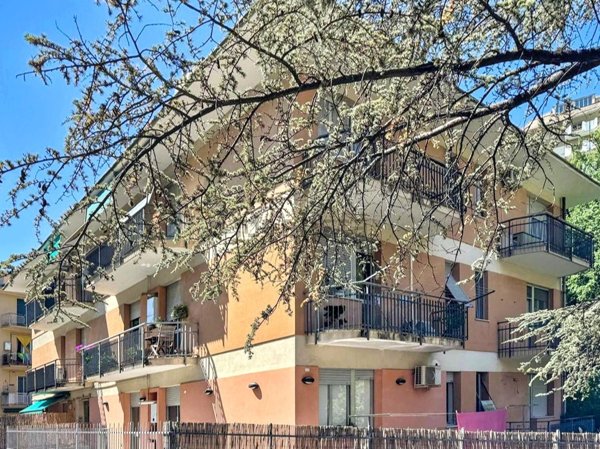 appartamento in vendita a Genova in zona Pegli