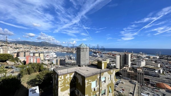 appartamento in vendita a Genova in zona Sampierdarena
