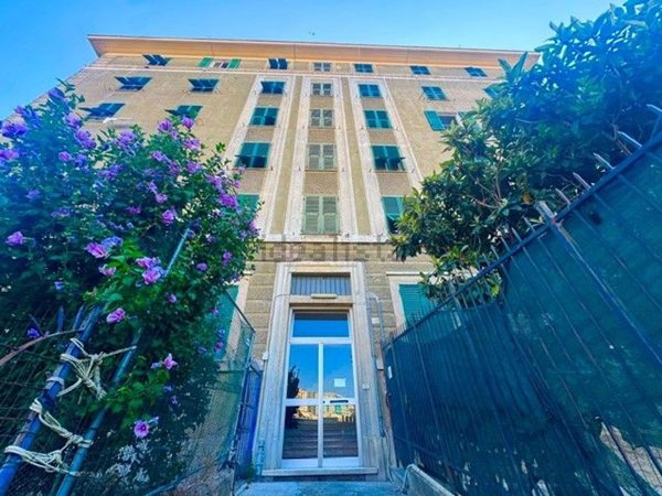 appartamento in vendita a Genova in zona Lagaccio / Granarolo