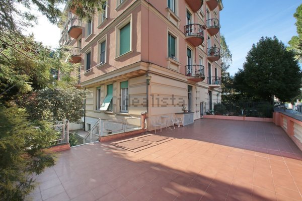 appartamento in vendita a Genova in zona Albaro