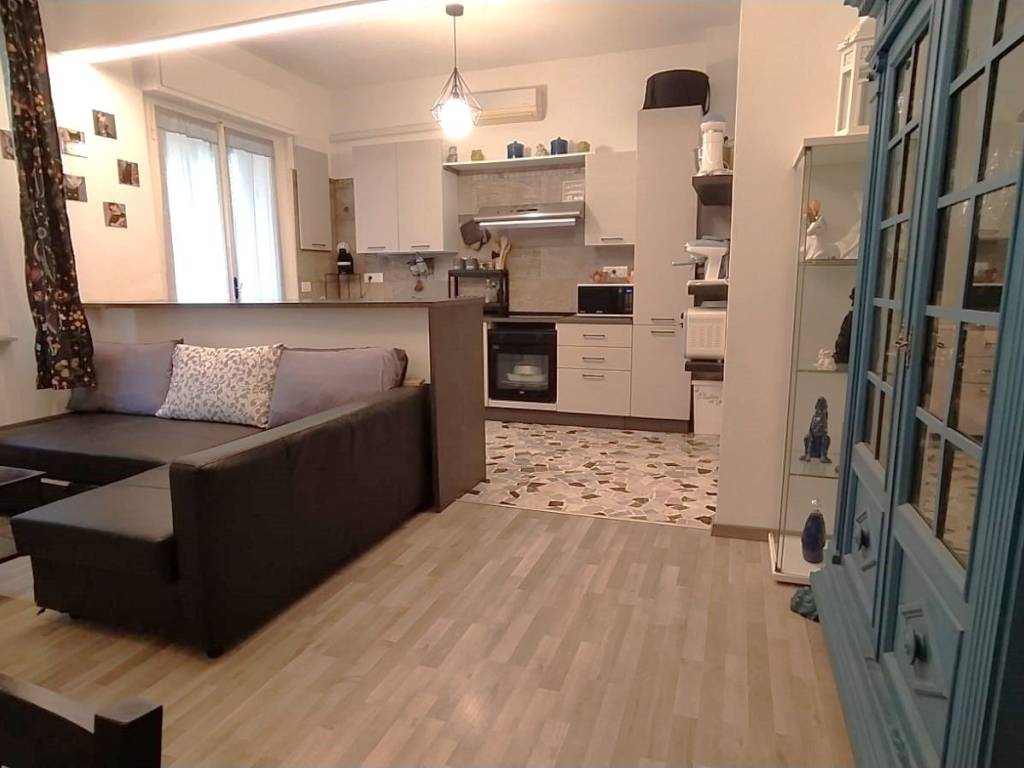 appartamento in vendita a Genova in zona Lagaccio / Granarolo