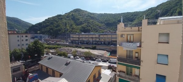 appartamento in vendita a Genova in zona Molassana