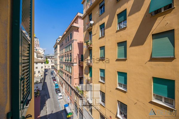 appartamento in vendita a Genova in zona Carignano