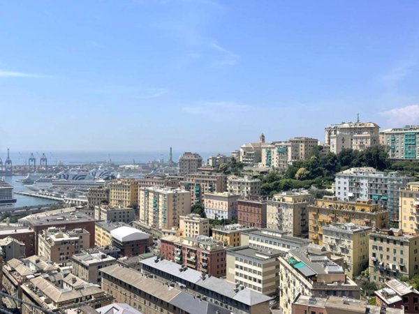 appartamento in vendita a Genova in zona Lagaccio / Granarolo