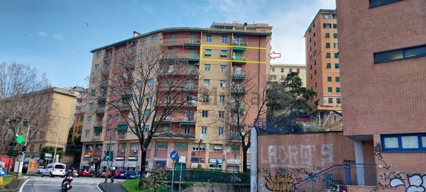 appartamento in vendita a Genova in zona Staglieno