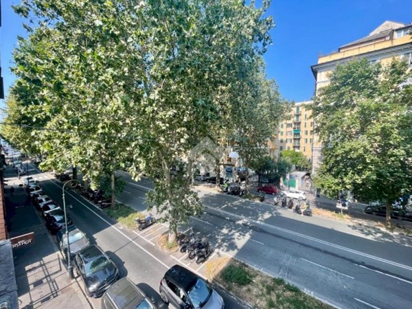appartamento in vendita a Genova in zona Foce