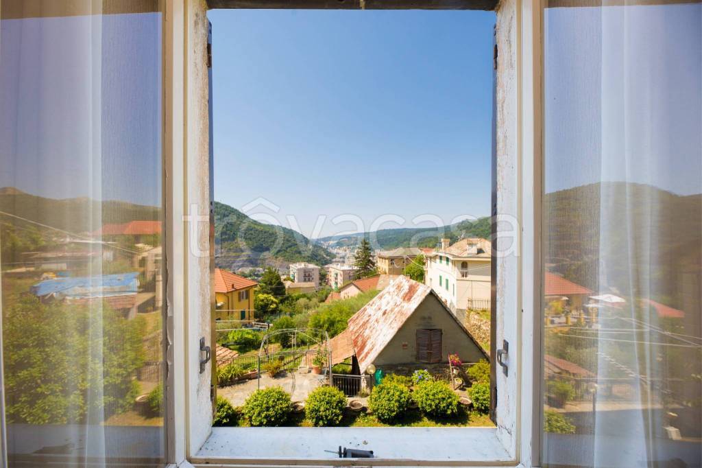 casa indipendente in vendita a Genova in zona Molassana