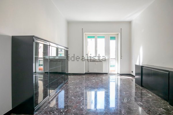appartamento in vendita a Genova in zona Sampierdarena