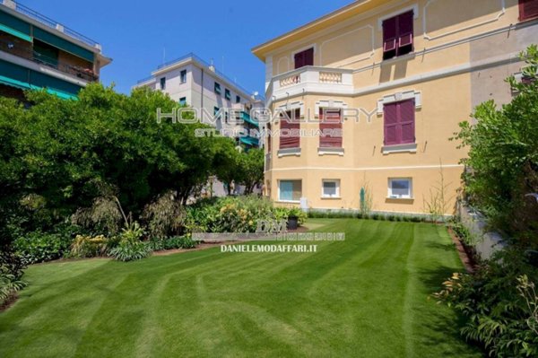 casa indipendente in vendita a Genova