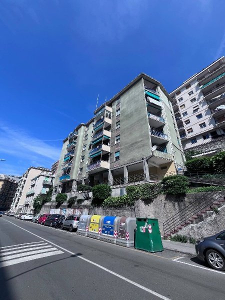 appartamento in vendita a Genova in zona Oregina